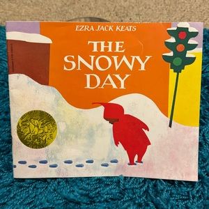COPY - ☘️2/$10☘️The Snowy Day, softcover, 1962